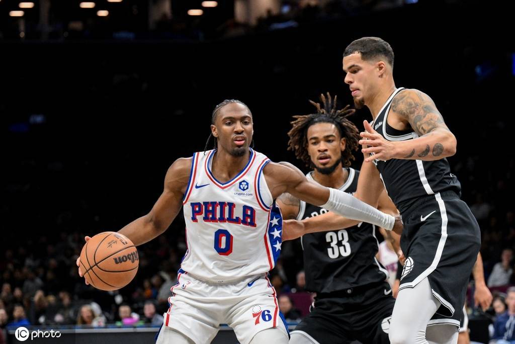 马克西26分6板7助乌布雷29分 76人送篮网6连败